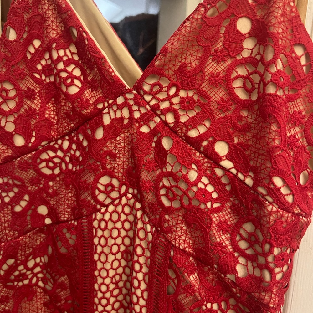 Romeo and Juliet Couture Red Lace Dress NWT *// - Picture 4 of 9